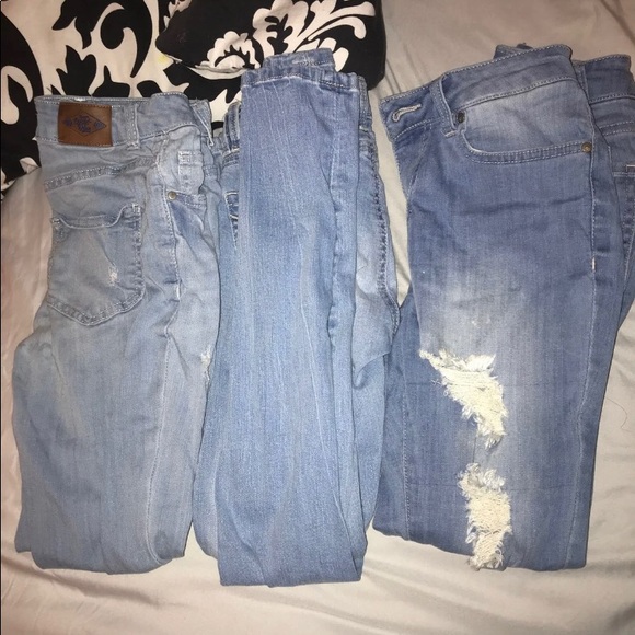 3 set of jeans - Picture 2 of 5